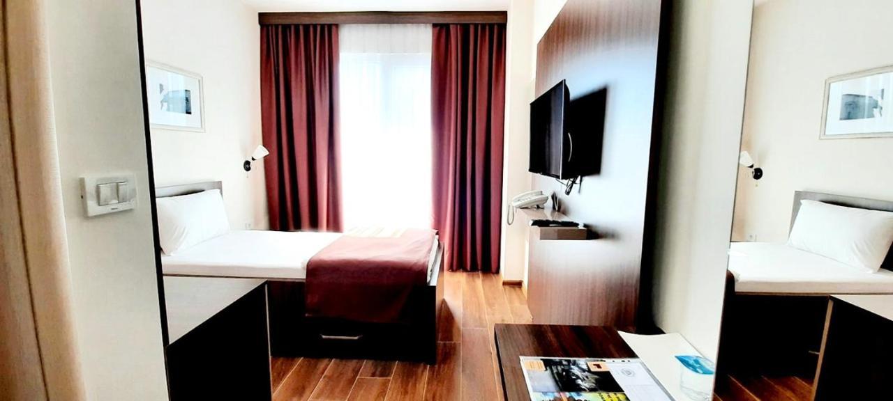 Hotel Doa سكوبجي المظهر الخارجي الصورة
