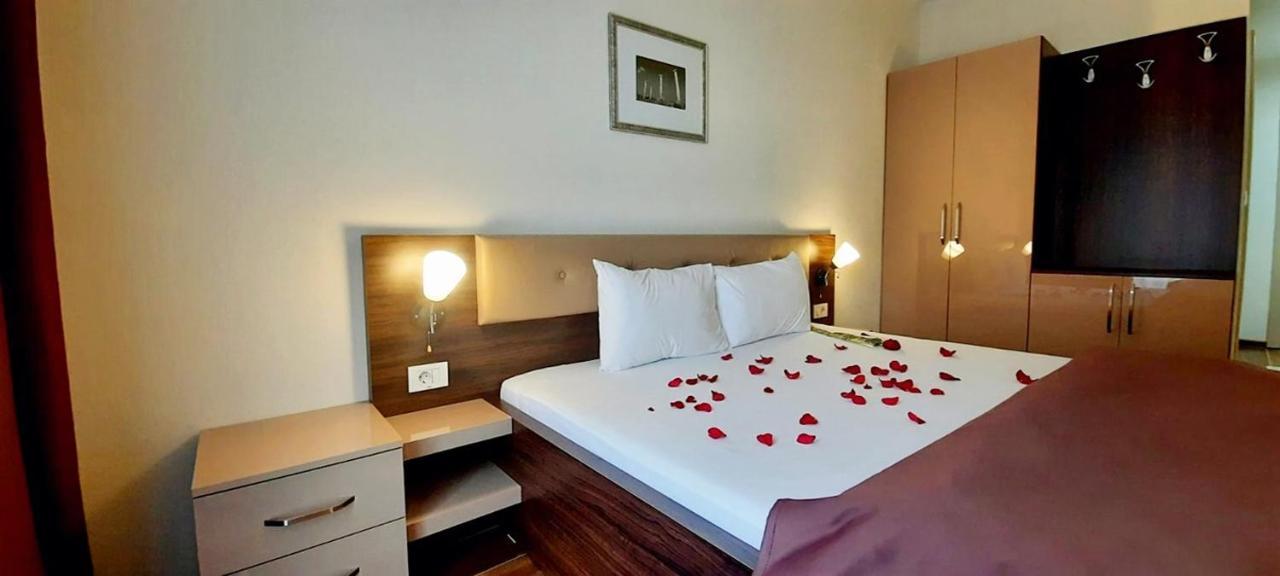 Hotel Doa سكوبجي المظهر الخارجي الصورة